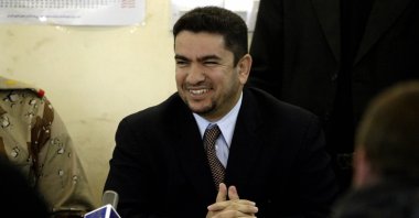 Iraq's new prime minister-designate, Adnan al-Zurfi, speaks to the press at the Human Rights Center, Baghdad, Jan. 25, 2005. (AFP Photo)