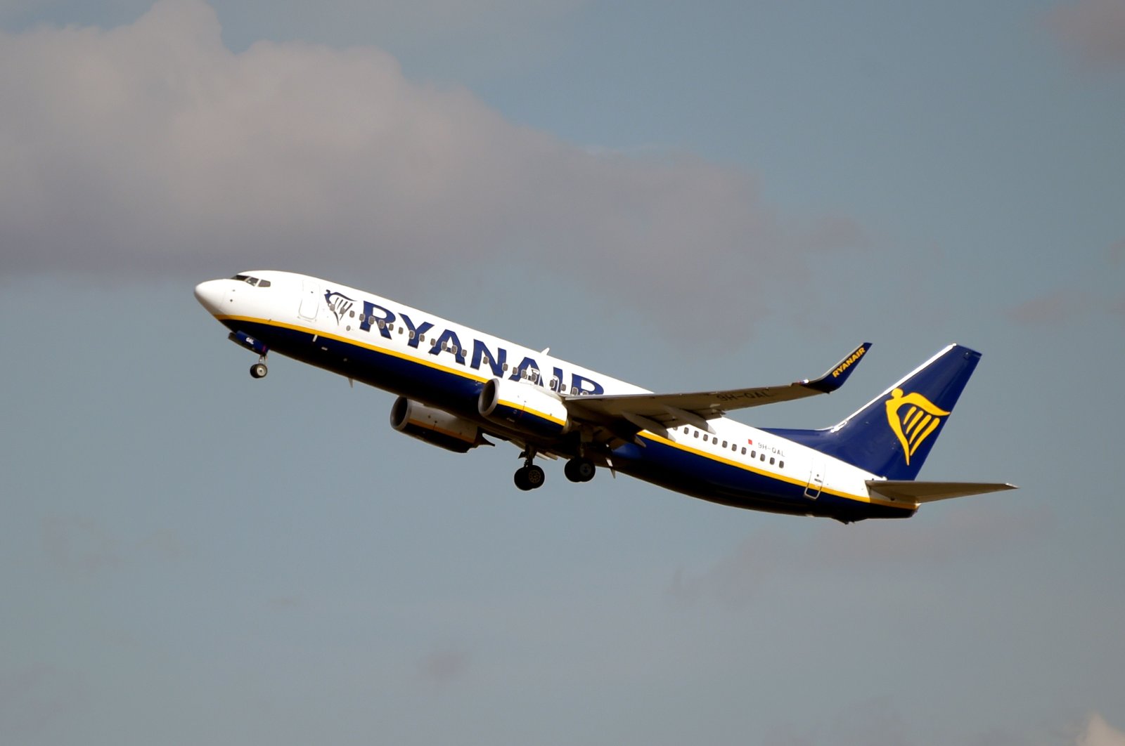 This file photo shows a Boeing 737 NG / Max belonging to Irish budget airline Ryanair after taking off from the Toulouse-Blagnac airport near Toulouse. (AFP Photo)
