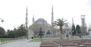 Sultanahmet Square, a favorite destination for tourists and locals, Thursday, March 19, 2020, Istanbul (PHOTO BY BARIŞ SÖZAL) 