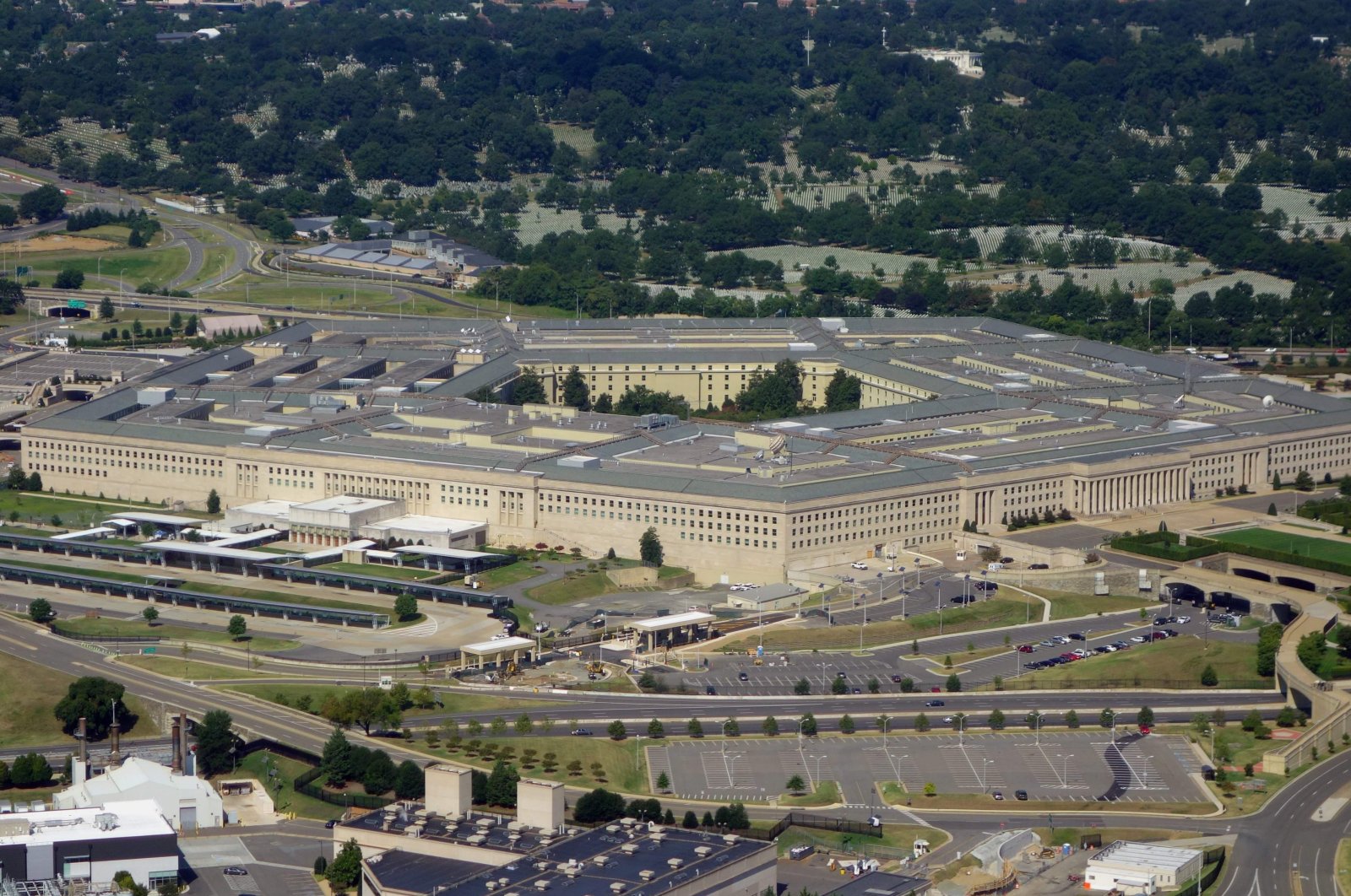 The Pentagon is seen from the air over Washington, D.C., Aug. 25, 2013. (AFP Photo)