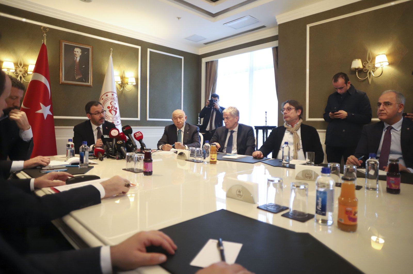 Youth and Sports Minister Mehmet Kasapoğlu at a meeting with football federation officials and club chairs, Ankara, Thursday, March 19, 2020. (İHA Photo)
