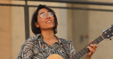 Kalben's live performance on Red Bull Turkey's official Instagram account will be on Wednesday, March 25.