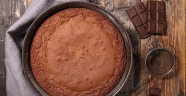 You don't need any dairy products or eggs for this wacky cake recipe. (iStock Photo)