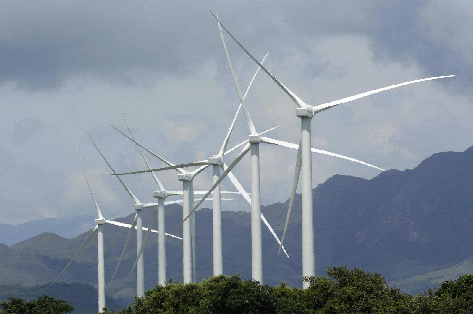 Wind turbines in Penonome, Panama, Tuesday, Nov. 10, 2015. (AP Photo)