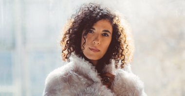 Julia Biel will perform in Zorlu PSM's Instagram concert series on Saturday.