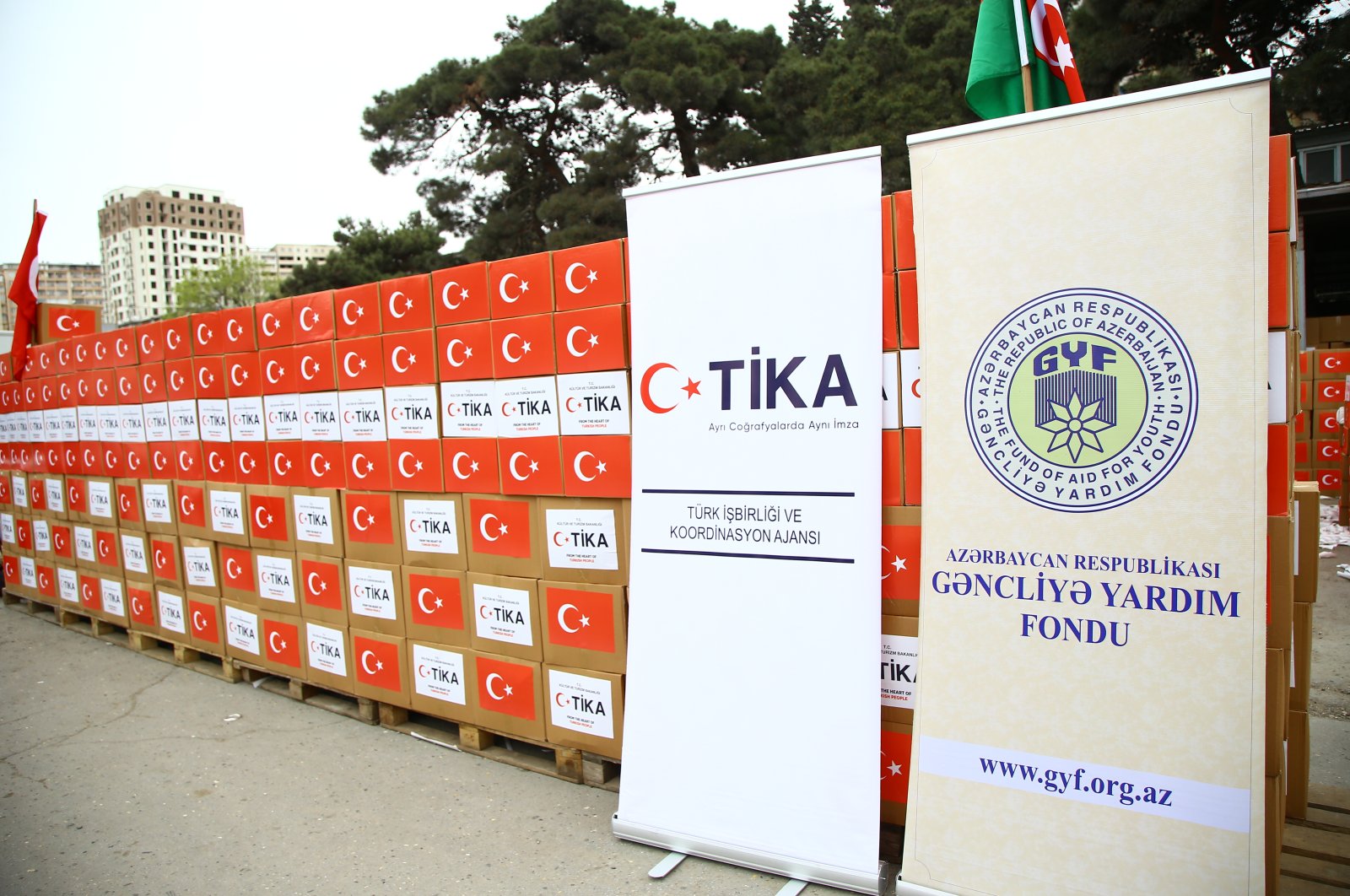 The project was carried out by the Turkish Cooperation and Coordination Agency in coordination with the Azerbaijan Red Crescent and Youth Aid Fund, in Baku, Azerbaijan, April 5, 2020. (AA Photo)