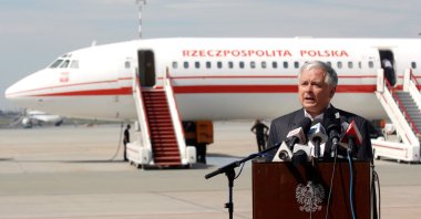 Polish President Lech Kaczynski speaks in front of the government Tupolev Tu-154 aircraft at Krakow airport, Poland, Aug. 8, 2008. (Reuters Photo)