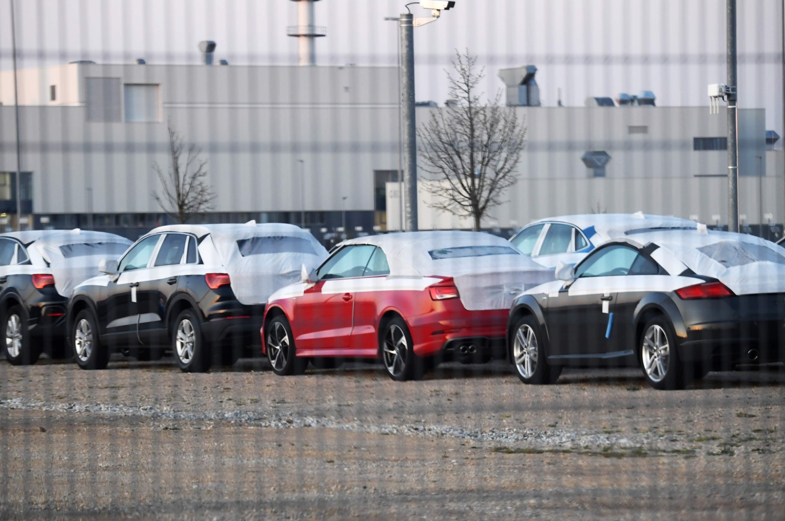 Cars lined up at the factory of German carmaker Audi in Gyor, Hungary, about 120 kilometers (75 miles) west of Budapest, following the Volkswagen Group's Audi brand restarting operations at its plant, April 15, 2020. (AFP Photo)