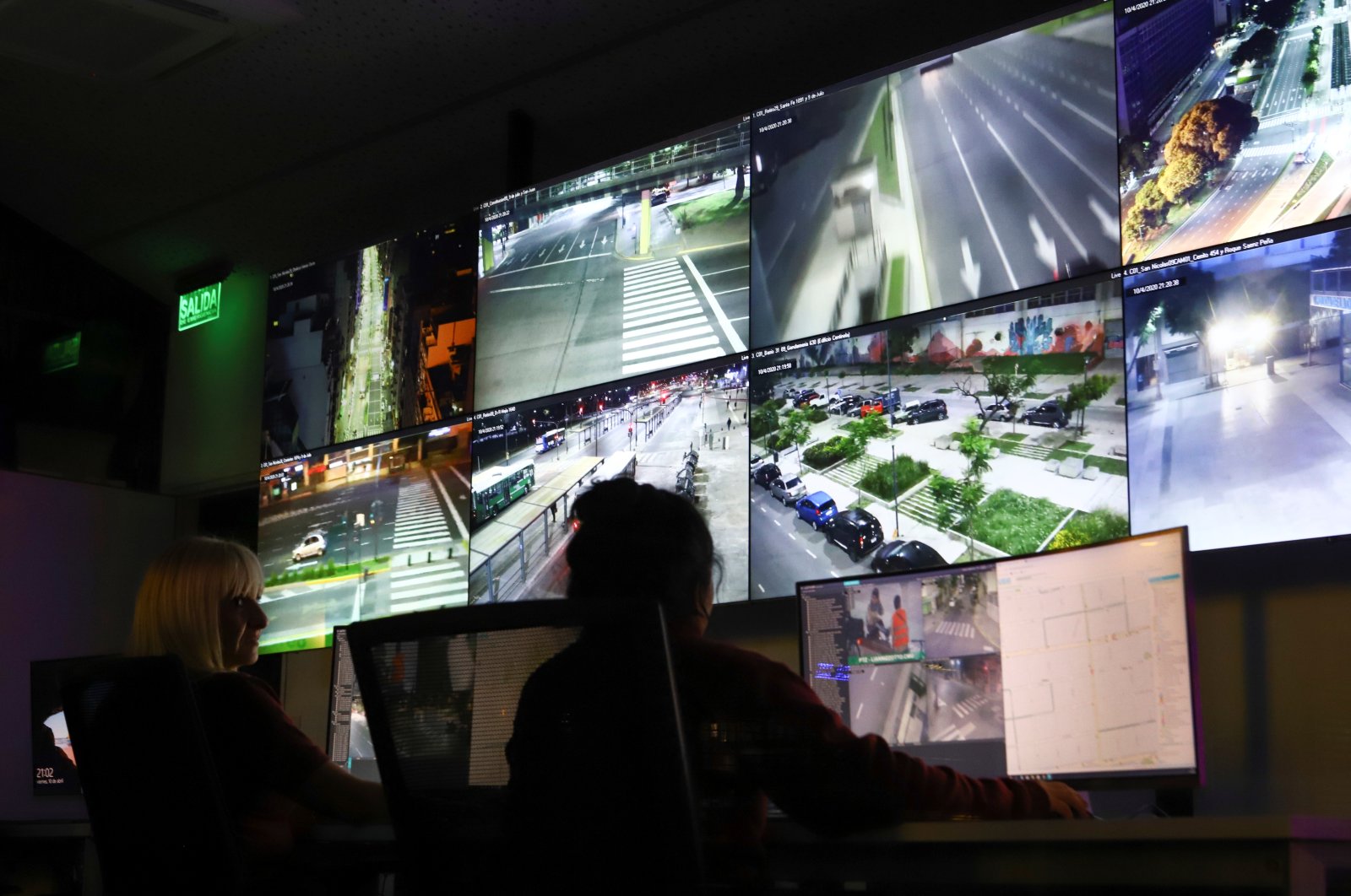 Argentine police officers monitor traffic on the streets from surveillance camera footage, in Buenos Aires, Argentina, April 10, 2020. (Reuters Photo)
