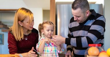 With weekend curfews and many workplaces closed, Turkish families have turned to one other during the COVID-19 outbreak. (iStock Photo)