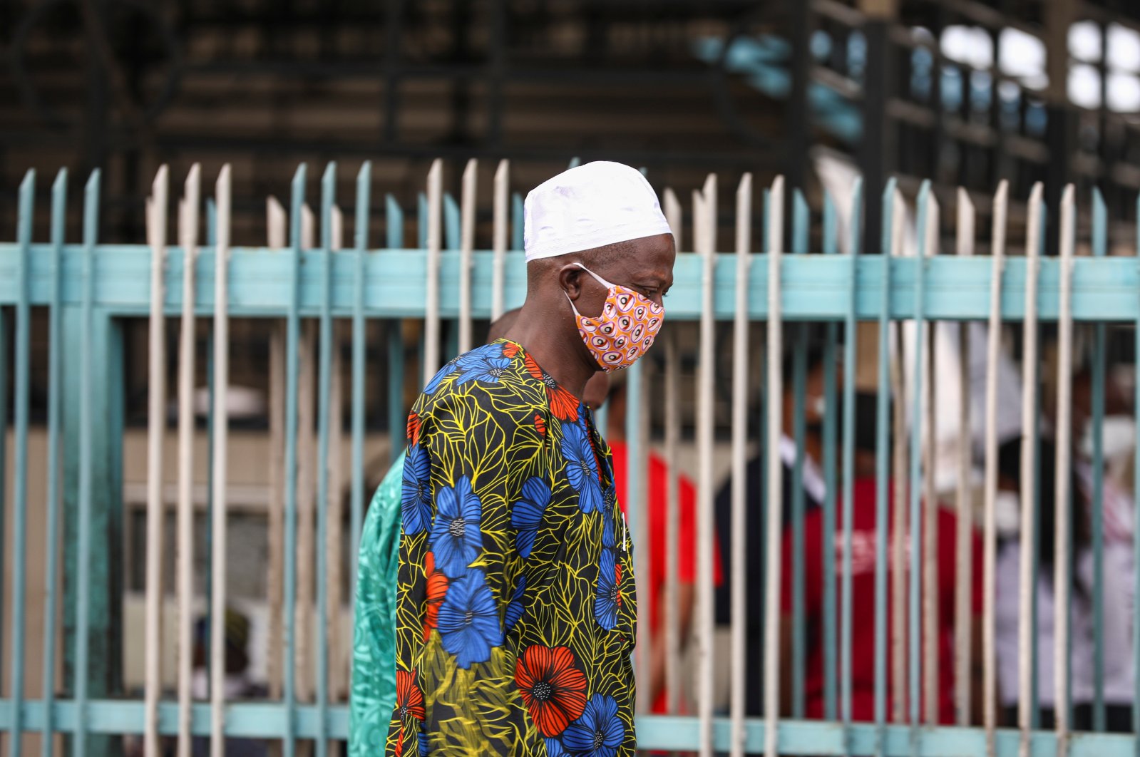 A man wearing a protective face mask is seen on the first day of the easing of lockdown measures, Lagos, May 4, 2020. (REUTERS Photo)