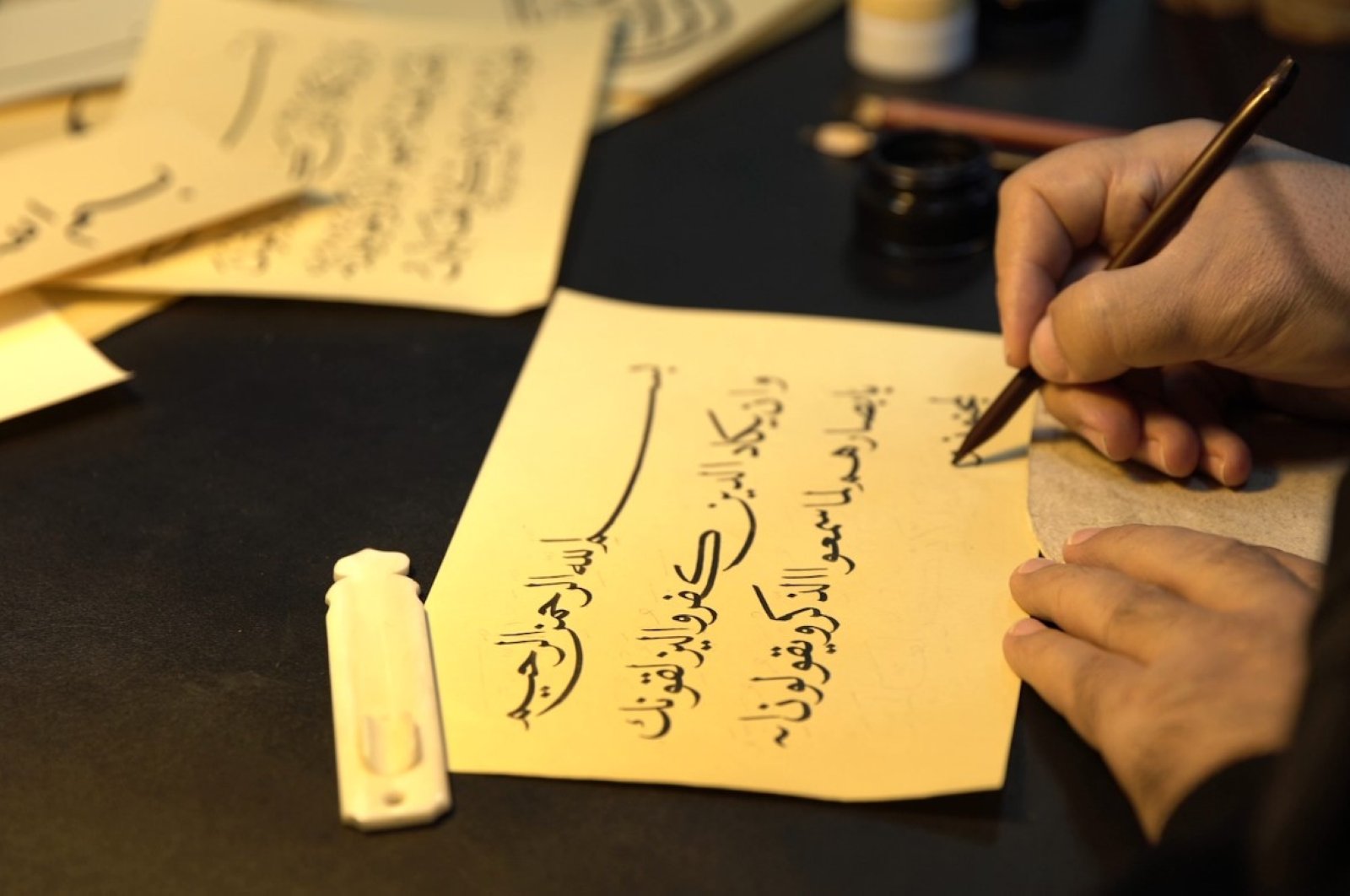 Islamic calligraphy also means attention, moderation, respect, spirituality and love, along with being beautiful writing.