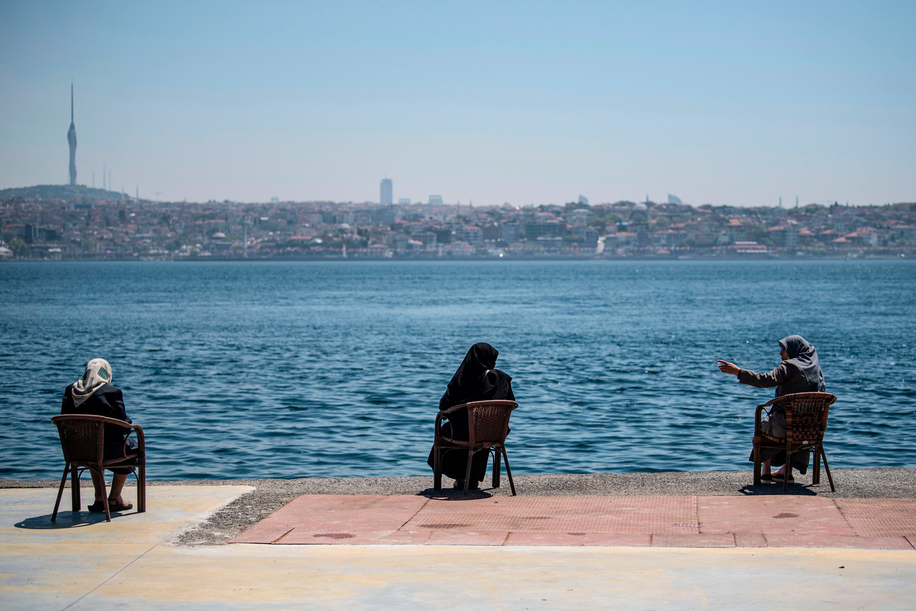 turkey to ride out heat wave indoors with 4 day curfew daily sabah