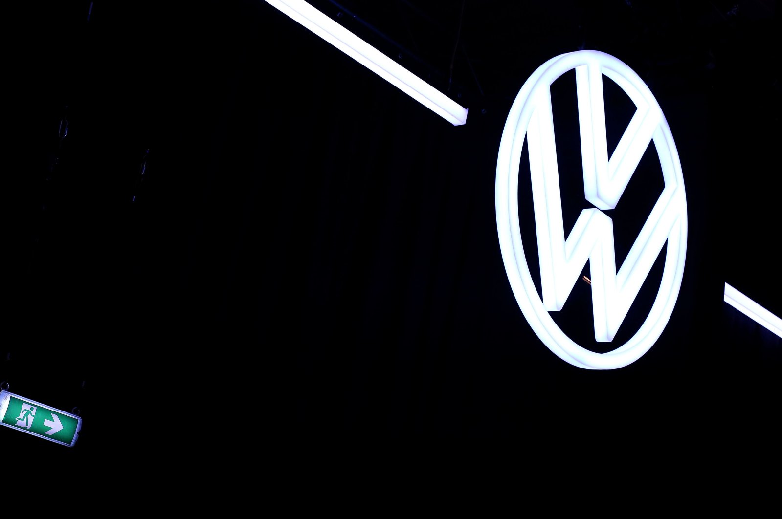 The logo of carmaker Volkswagen at the VW car factory in Zwickau, eastern Germany, Nov. 4, 2019. (AFP Photo)