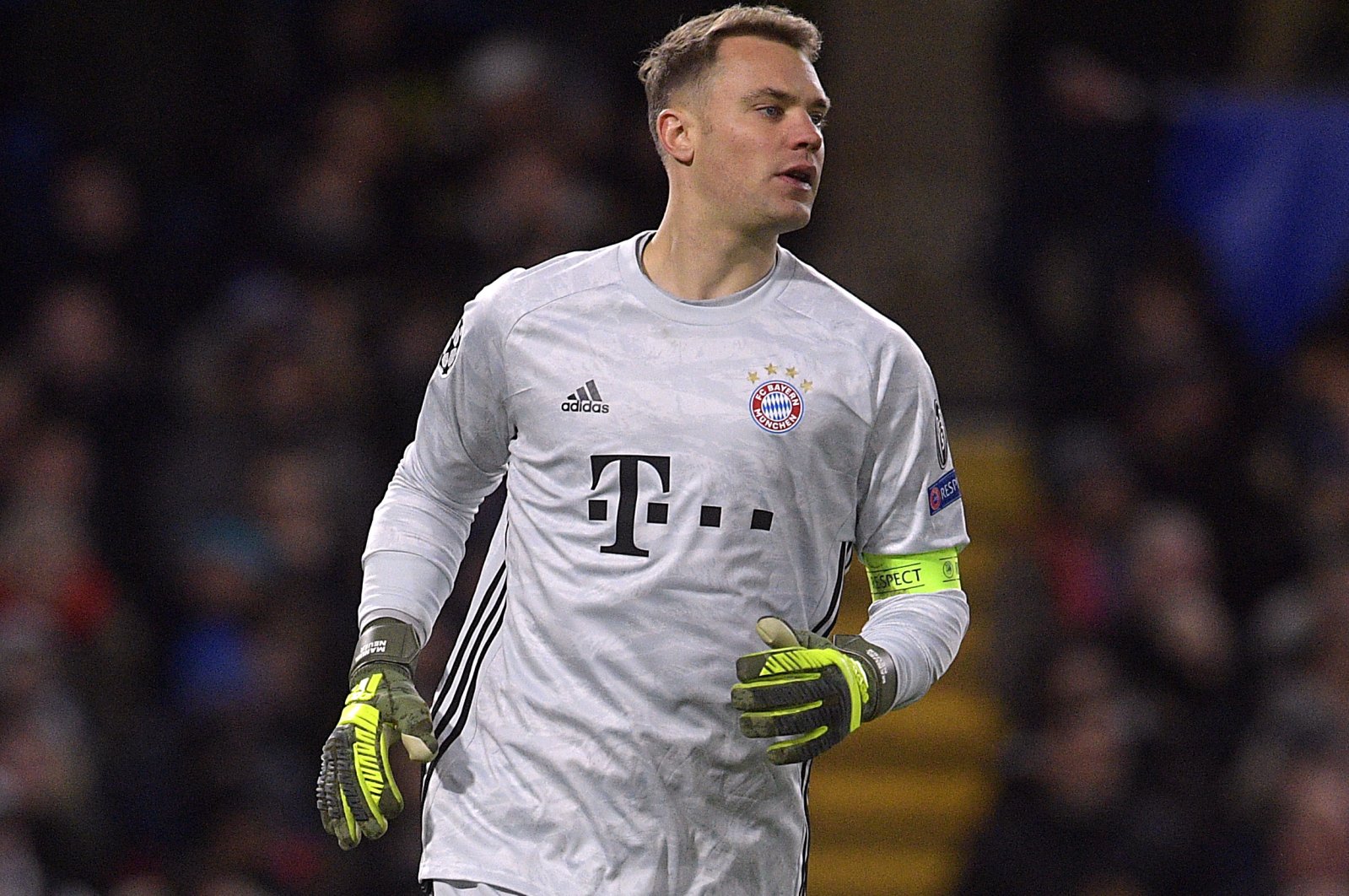 Manuel Neuer reacts during a UEFA Champions League Round match in London, Britain, Feb. 25, 2020. (EPA Photo)