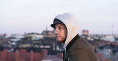 Maher Zain's latest video for "Antassalam" has been viewed nearly 3 million times on YouTube.