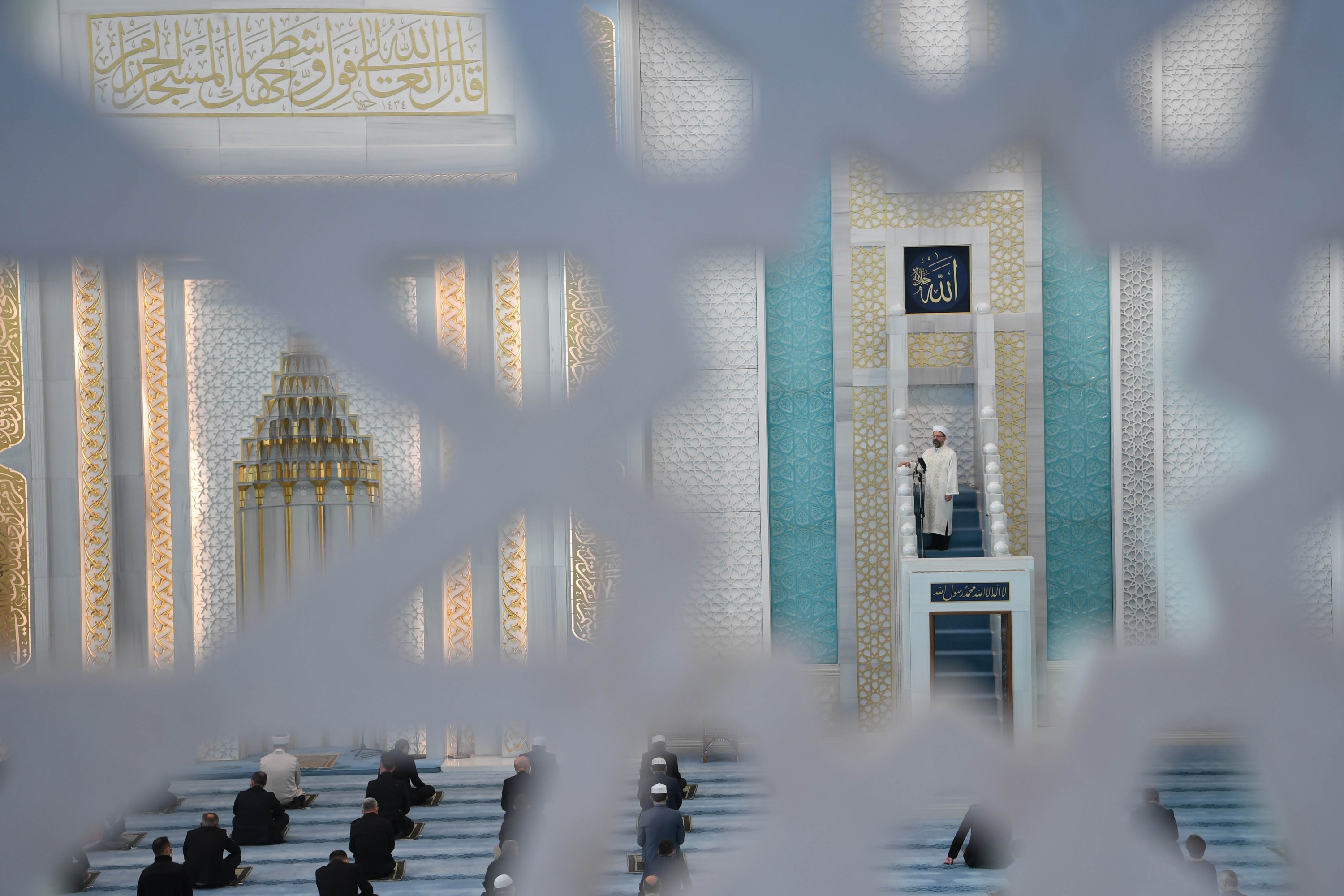 Diyanet head Ali Erbaş led prayers and gave a special sermon marking Eid. (AA Photo)