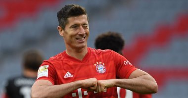 Bayern Munich forward Robert Lewandowski reacts after scoring a goal against Fortuna Duesseldorf, Munich, Germany, May 30, 2020. (AFP Photo)
