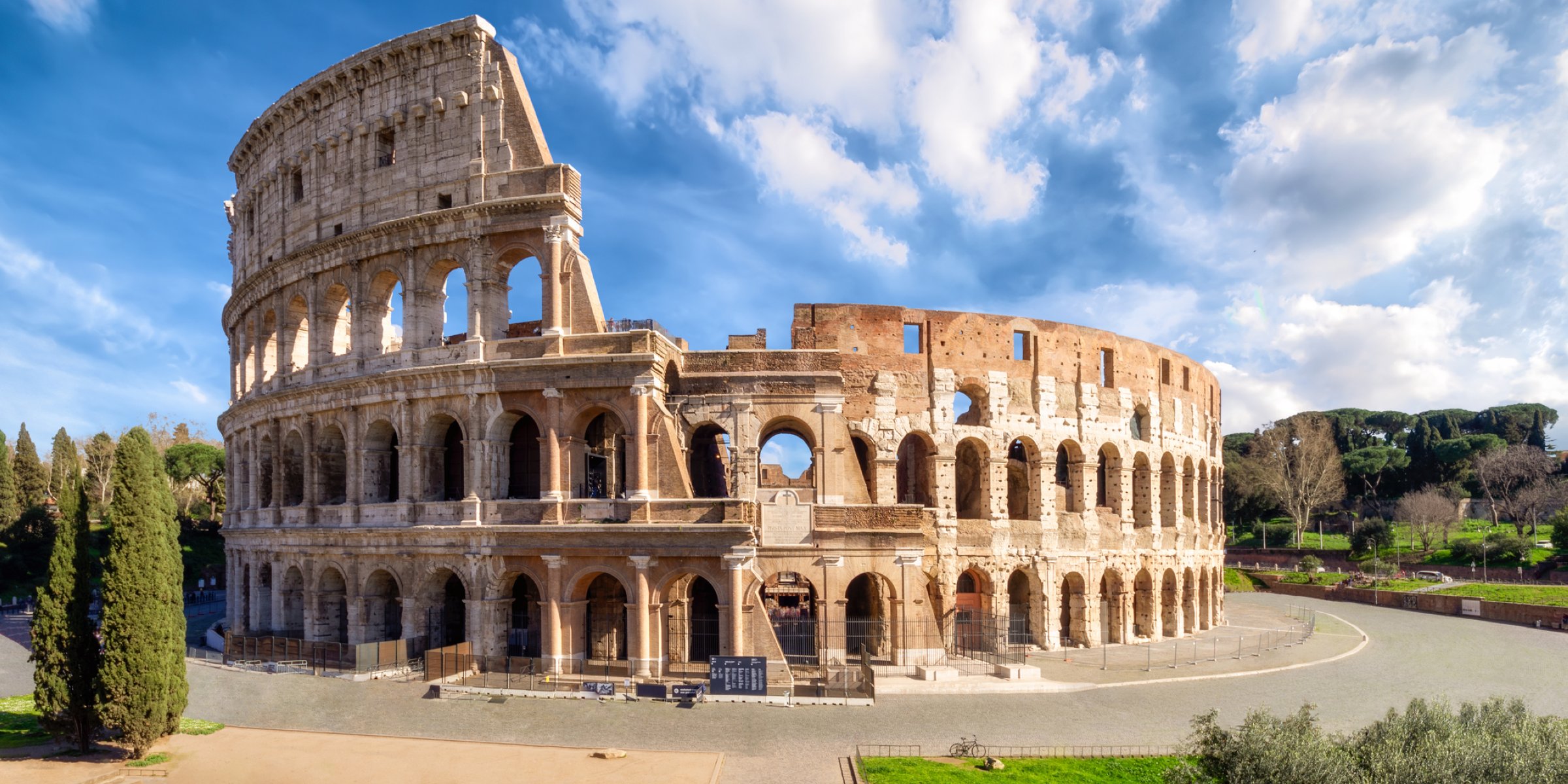 Italy's landmark Colosseum reopens | Daily Sabah