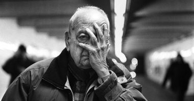 A photo of Ilhan Mimaroğlu in New York. (Photo Courtesy of Heimatlos Films)