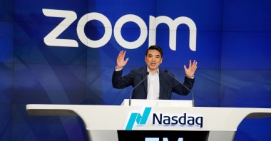 Eric Yuan, CEO of Zoom Video Communications takes part in a bell-ringing ceremony at the NASDAQ MarketSite in New York, New York, U.S., April 18, 2019. (Reuters Photo)