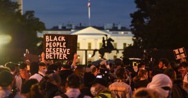 Demonstrators protest the death of George Floyd near Lafayette Square across from the White House, Washington, D.C., June 2, 2020. (AFP Photo)