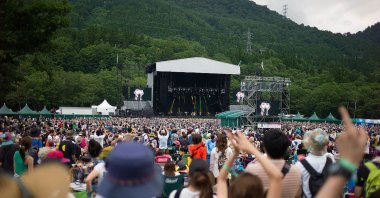 Gen Hoshino at the Fuji Rock Festival 2015. 
