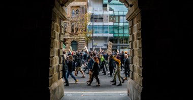 Protesters participate in a Black Lives Matter rally in Adelaide, Australia, 06 June 2020. (EPA Photo)