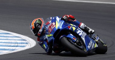 MotoGP rider Alex Rins of Spain takes a curve during the Spanish Motorcycle Grand Prix at the Angel Nieto racetrack in Jerez de la Frontera, Spain, May 5, 2019. (AP Photo)