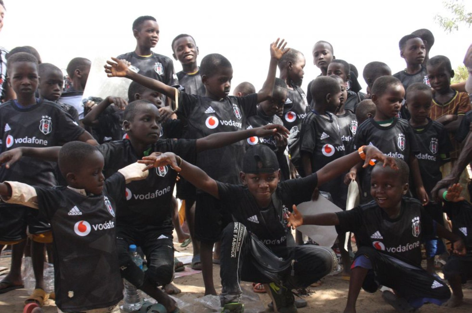 Children in Niger's Niamey in Beşiktaş jerseys, June 10, 2020 (AA Photo)