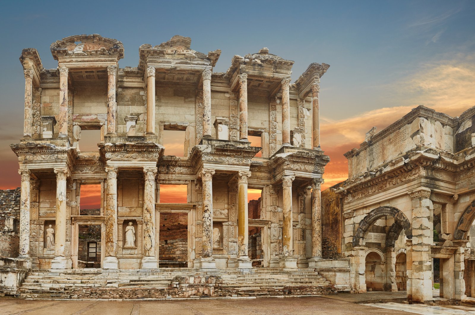 Ephesus secured: Ancient city restricts number of visits to stem virus&#39; spread | Daily Sabah