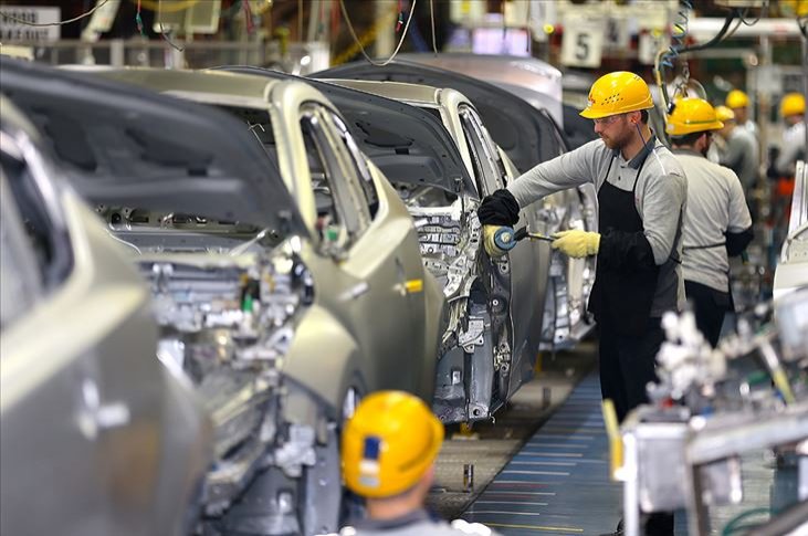 The automotive sector took the biggest share in Sakarya's exports in January-May with 88.9%. (AA Photo)