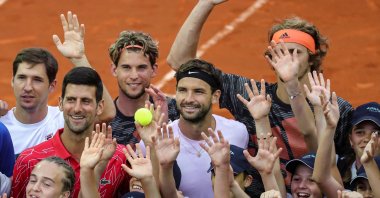 From left to right: Dusan Lajovic, Novak Djokovic, Dominic Thiem, Grigor Dimitrov and Alexander Zverev pose with ballkids during Adria Tour in Belgrade, Serbia, June 12, 2020. (Reuters Photo)