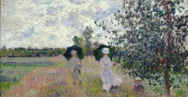 Famous painting "Taking a Walk near Argenteuil" takess place in the section of "In Search of Giverny." (Courtesy of SSM)