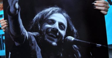 Despite warnings from his doctors after being diagnosed with cancer, Kazım Koyuncu continued to give concerts. (AA Photo)