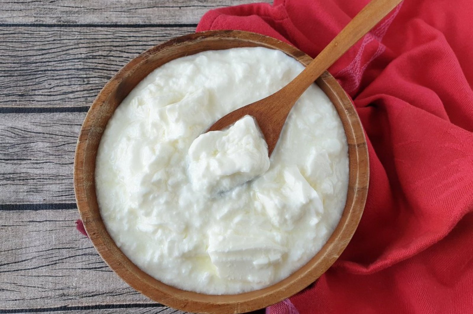 This file photo shows traditional Turkish yogurt in a pot. (Sabah Photo)