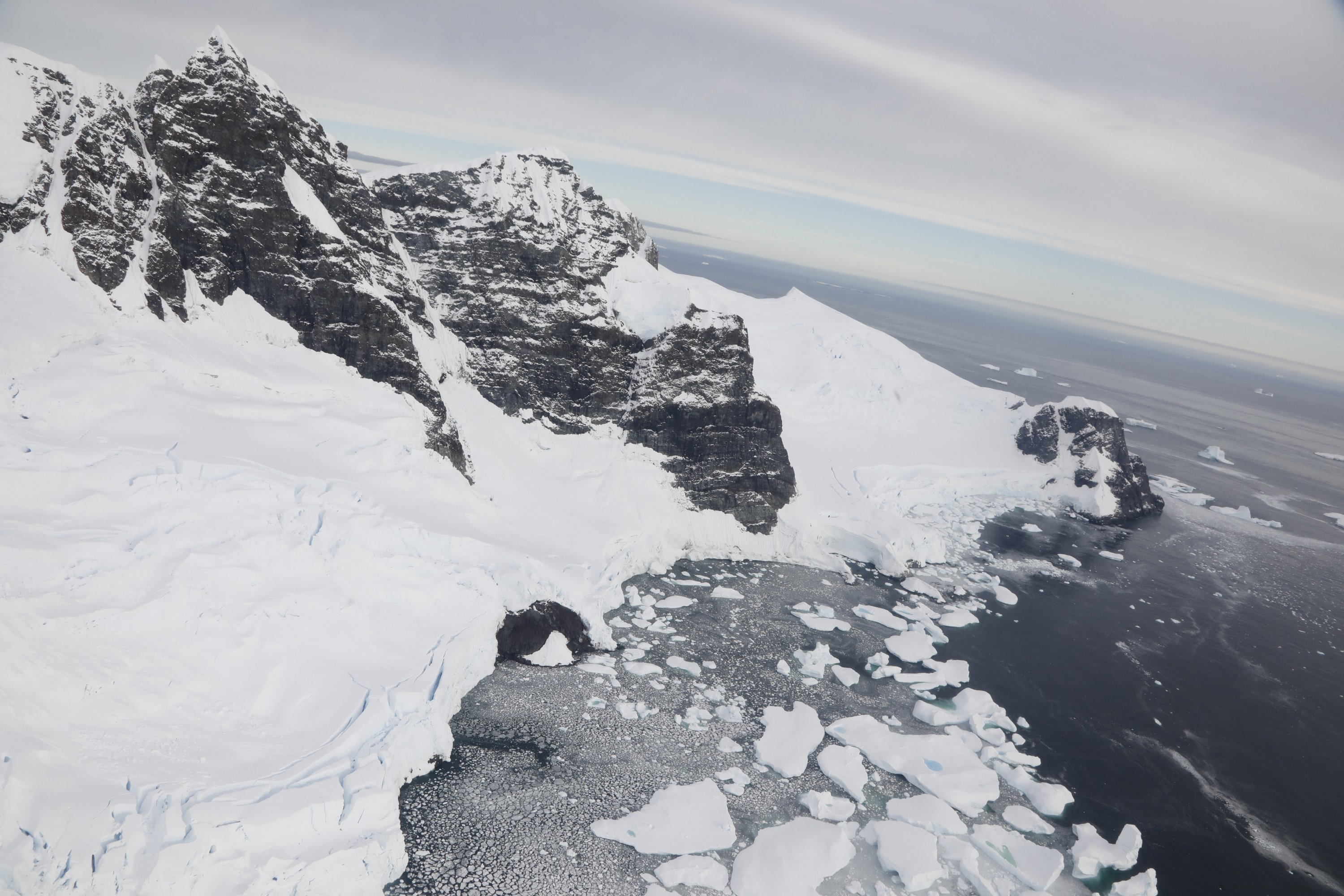 Snippets from Antarctica and its icy landscape. (Photo by Hayrettin Bektaş)