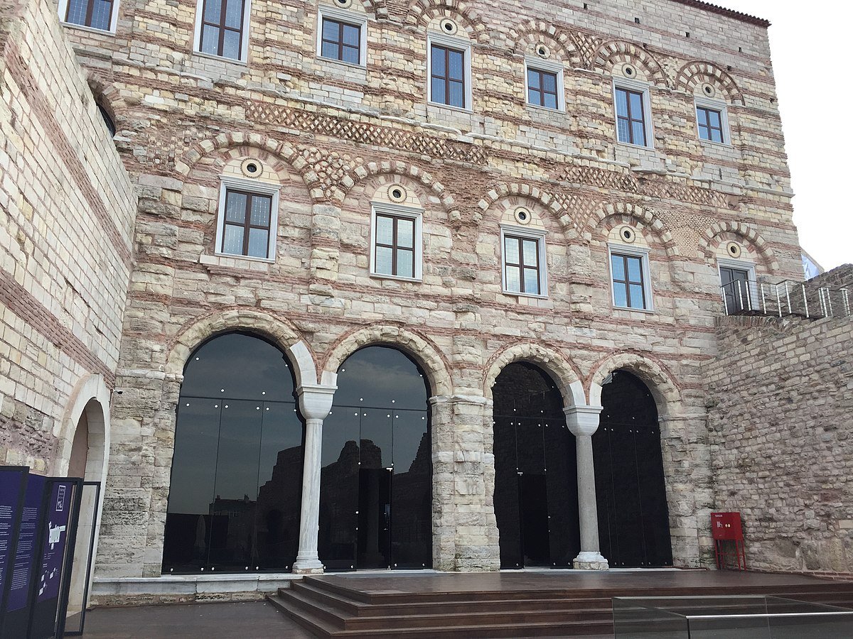 Restorasyondan sonra Tekfur Sarayı müzeye dönüştürüldü. 