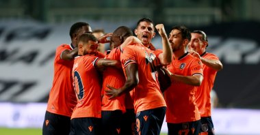 Başakşehir players celebrate defeating Denizlispor after a Süper Lig match in Istanbul, Turkey, July 7, 2020. (AA Photo)