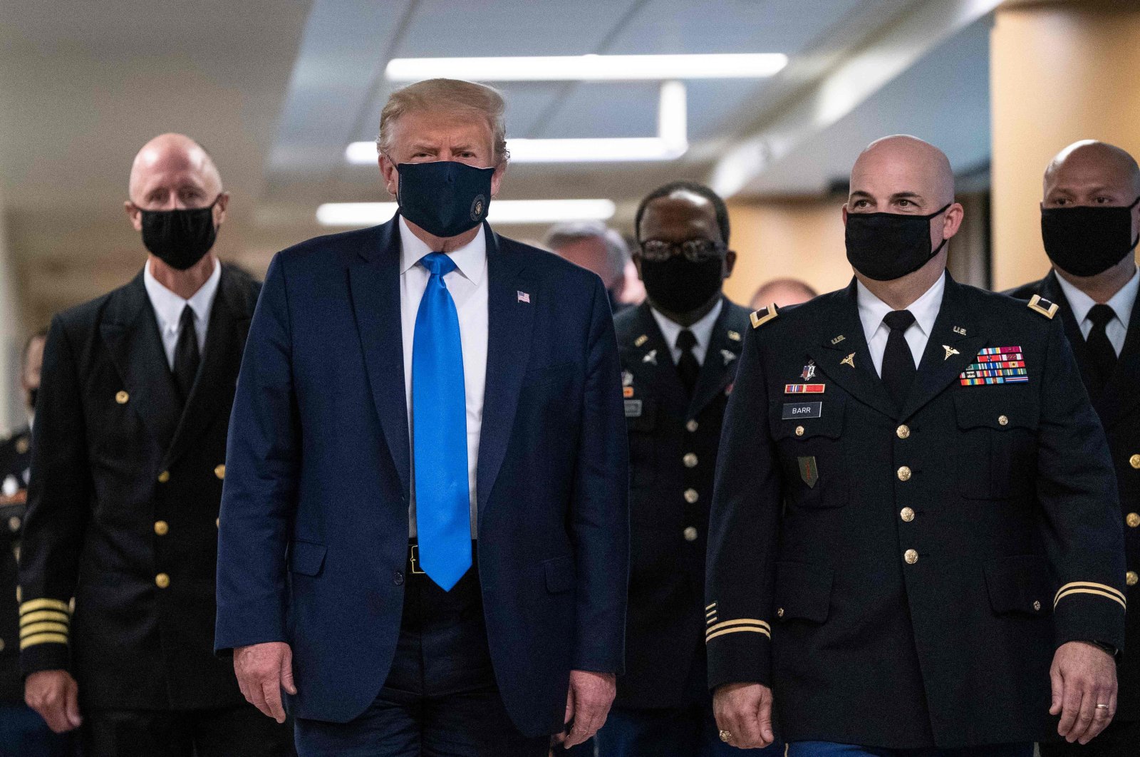 U.S. President Donald Trump wears a mask as he visits Walter Reed National Military Medical Center in Bethesda, Maryland, U.S., July 11, 2020. (AFP Photo)