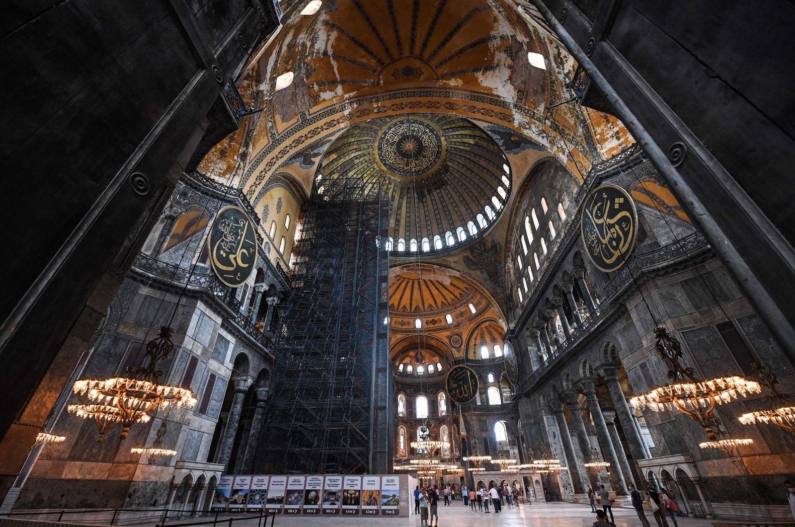 Tourists visit the inside of Hagia Sophia, in Istanbul, July 10, 2020. (AFP Photo)