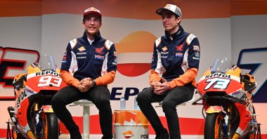 Repsol Honda Team's Spanish MotoGP driver Marc Marquez (L) and his brother and teammate Alex Marquez attend the presentation of the new Repsol Honda team in Madrid, Spain, Feb. 27, 2020. (AFP Photo)