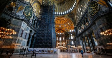 People visit the Hagia Sophia, one of Istanbul's main tourist attractions in the historic Sultanahmet district of Istanbul on Thursday, June 25, 2020. (AA PHOTO)