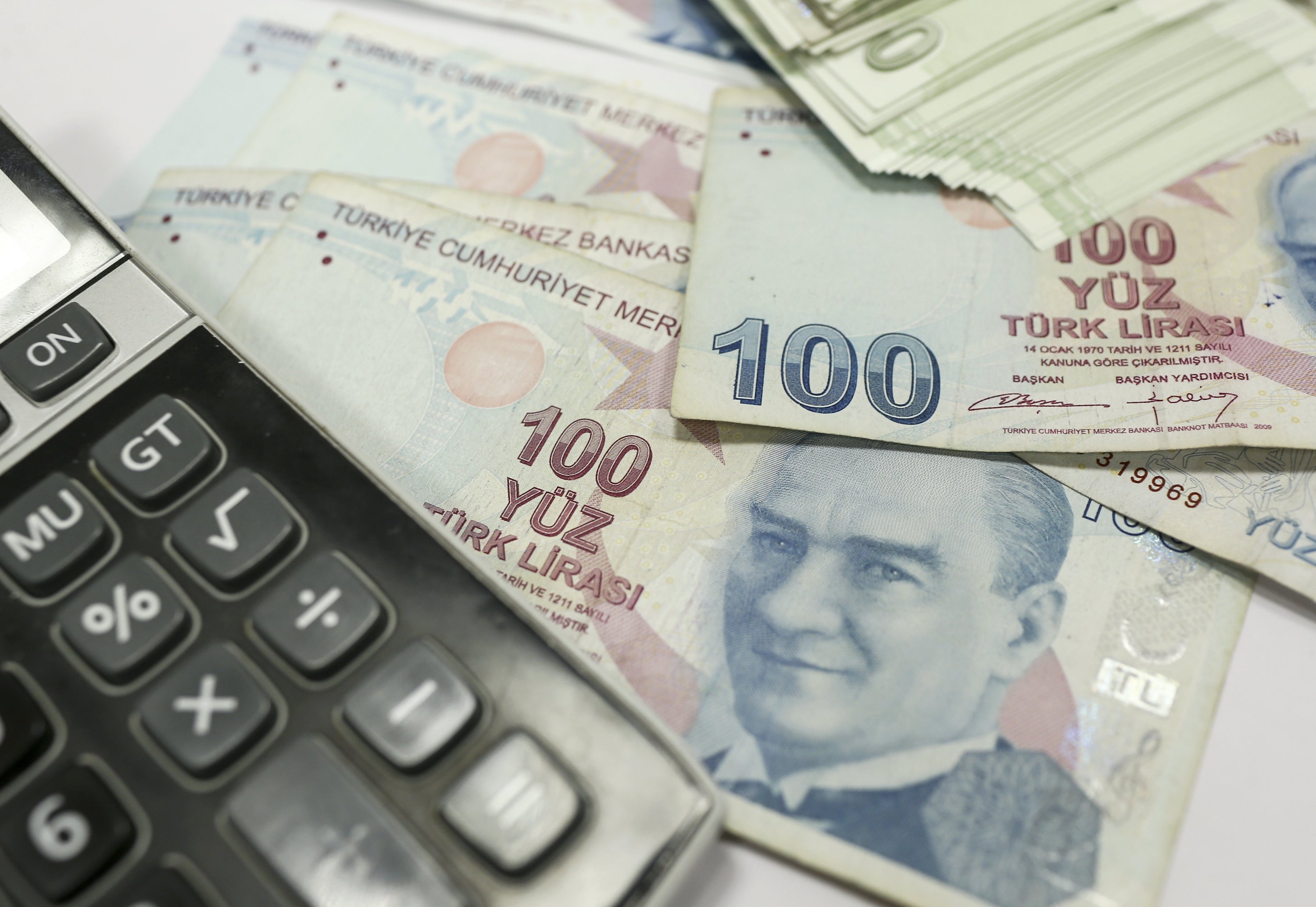 Turkey’s government budget posts $16B gap in 1st half of 2020 thumbnail