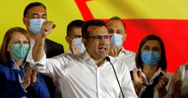 North Macedonia's former prime minister and leader of the ruling SDSM party Zoran Zaev celebrates his victory in a parliamentary election, Skopje, July 16, 2020. (REUTERS Photo)