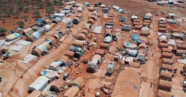 An aerial view of a camp for displaced Syrians from Idlib and Aleppo provinces, near the town of Maaret Misrin, northwestern Idlib province, Syria, July 11, 2020. (AFP Photo)