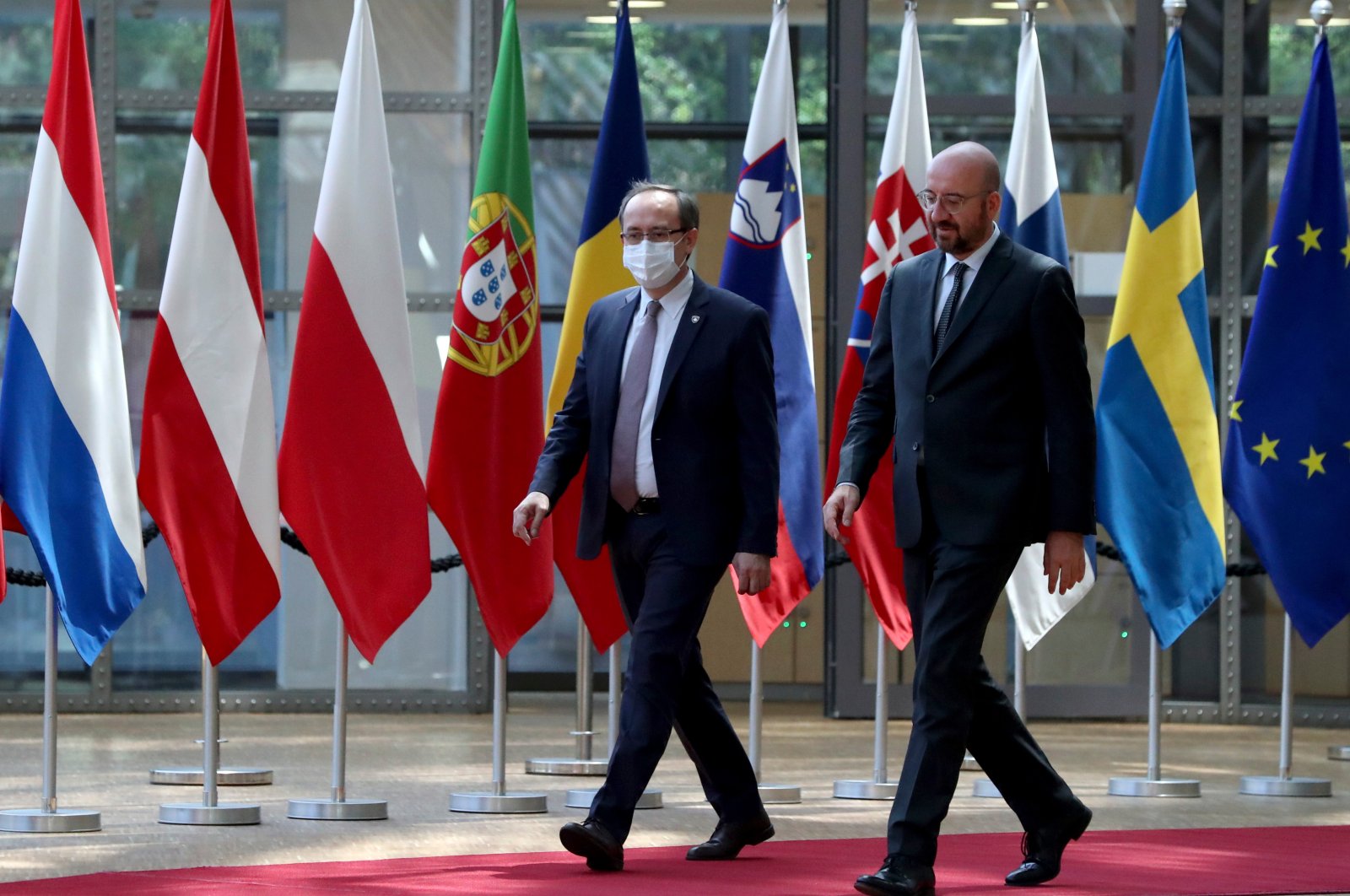 Frosty start to Serbia-Kosovo talks after long pause | Daily Sabah