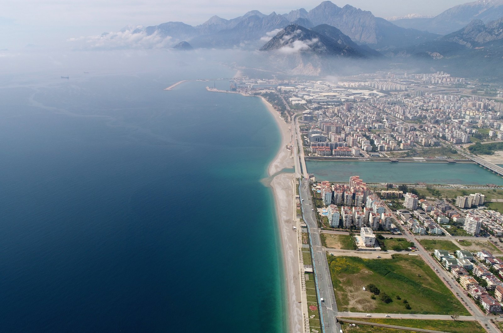 Antalya's famous Konyaaltı Beach retreats 50 meters due to ...