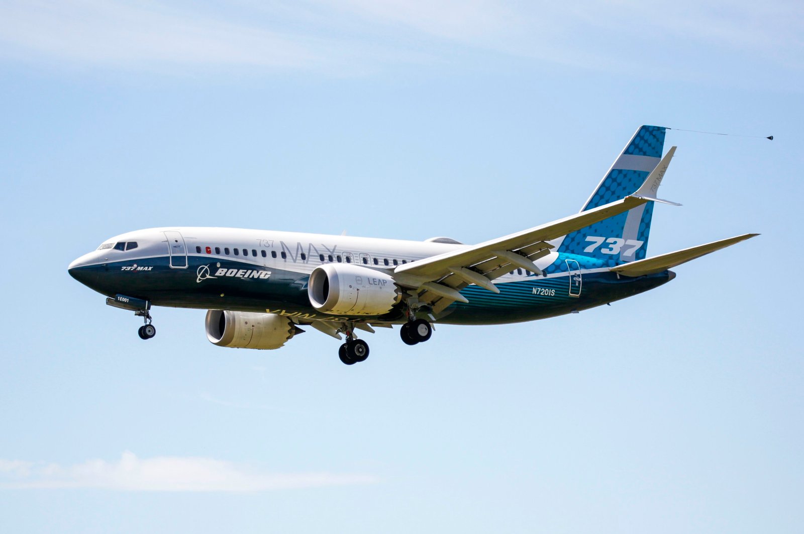A Boeing 737 Max jet comes in for a landing following a Federal Aviation Administration (FAA) test flight at Boeing Field in Seattle, Washington D.C., June 29, 2020 (AFP Photo)