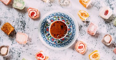 When in doubt, Turkish delight and a pack of Turkish coffee will always be a good gift idea. (iStock Photo) 